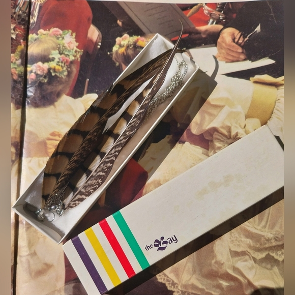 Earrings with Silver Chain - Picture 6 of 9